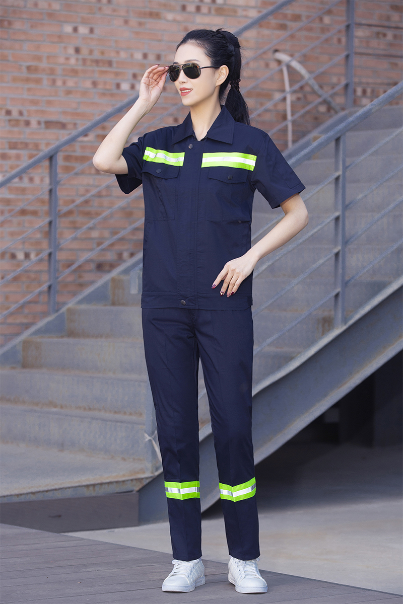工作服